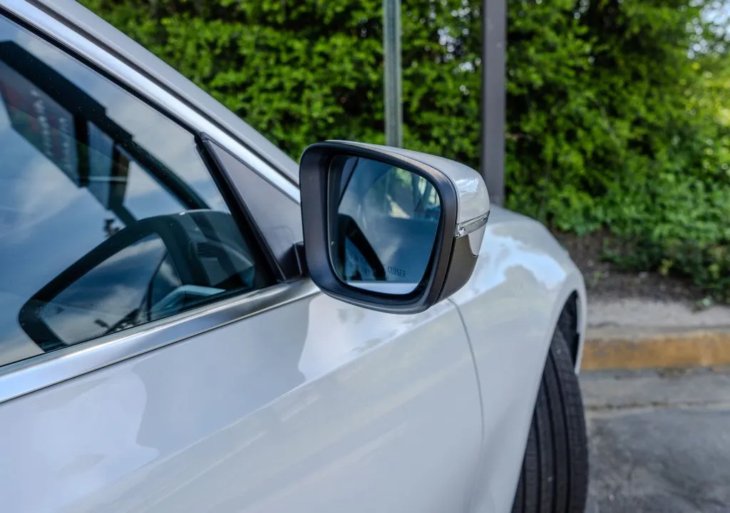 BMW 3 Series photo 28