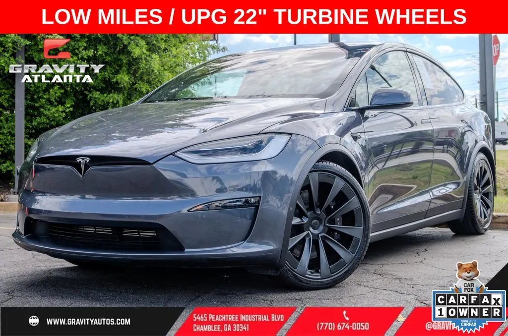 2022 Tesla Model X Long Range's photo