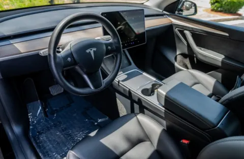 More photos of 2025 Tesla Model Y Long Range at Gravity Autos Atlanta, GA