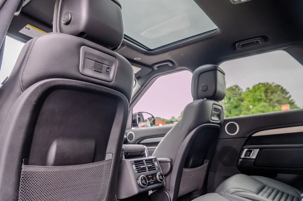 2023 Land Rover Discovery S R Dynamic - Photo 21