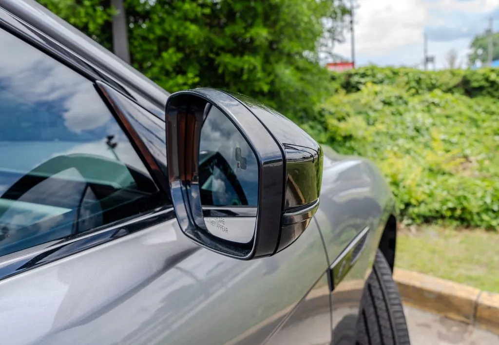 Jaguar F-PACE photo 27