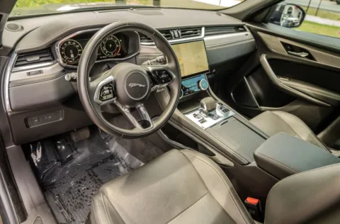 More photos of 2024 Jaguar F-PACE P250 R-Dynamic S at Gravity Autos Atlanta, GA