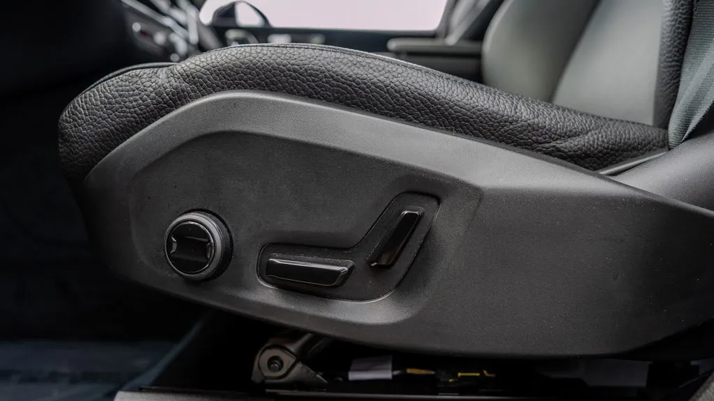 Volvo XC60 photo 16