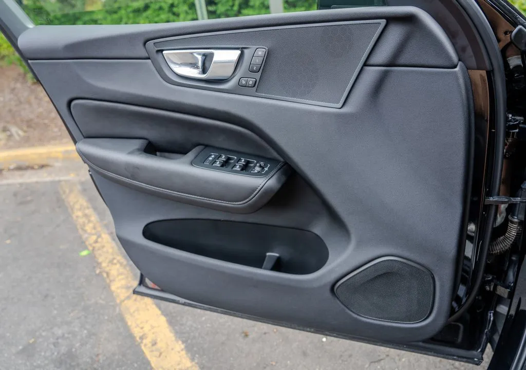 Volvo XC60 photo 15