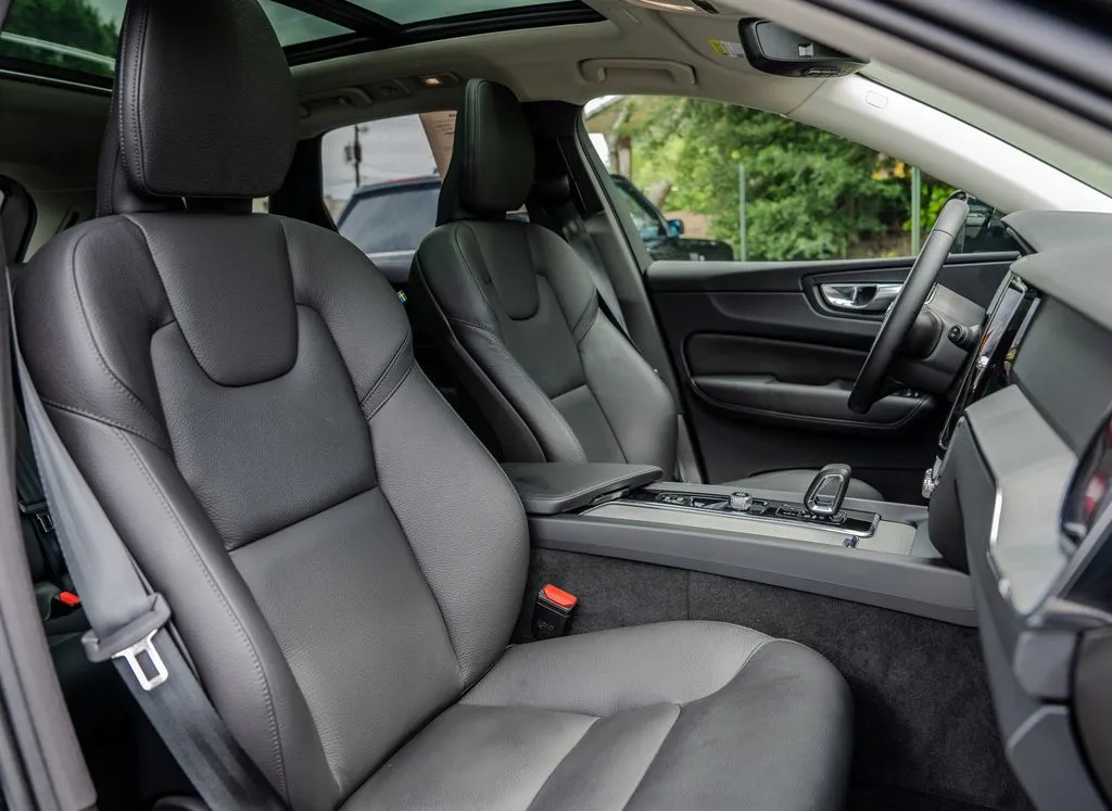 Volvo XC60 photo 21
