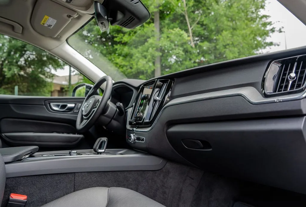 Volvo XC60 photo 22
