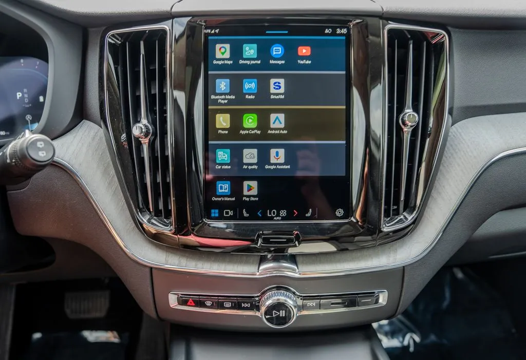 Volvo XC60 photo 10