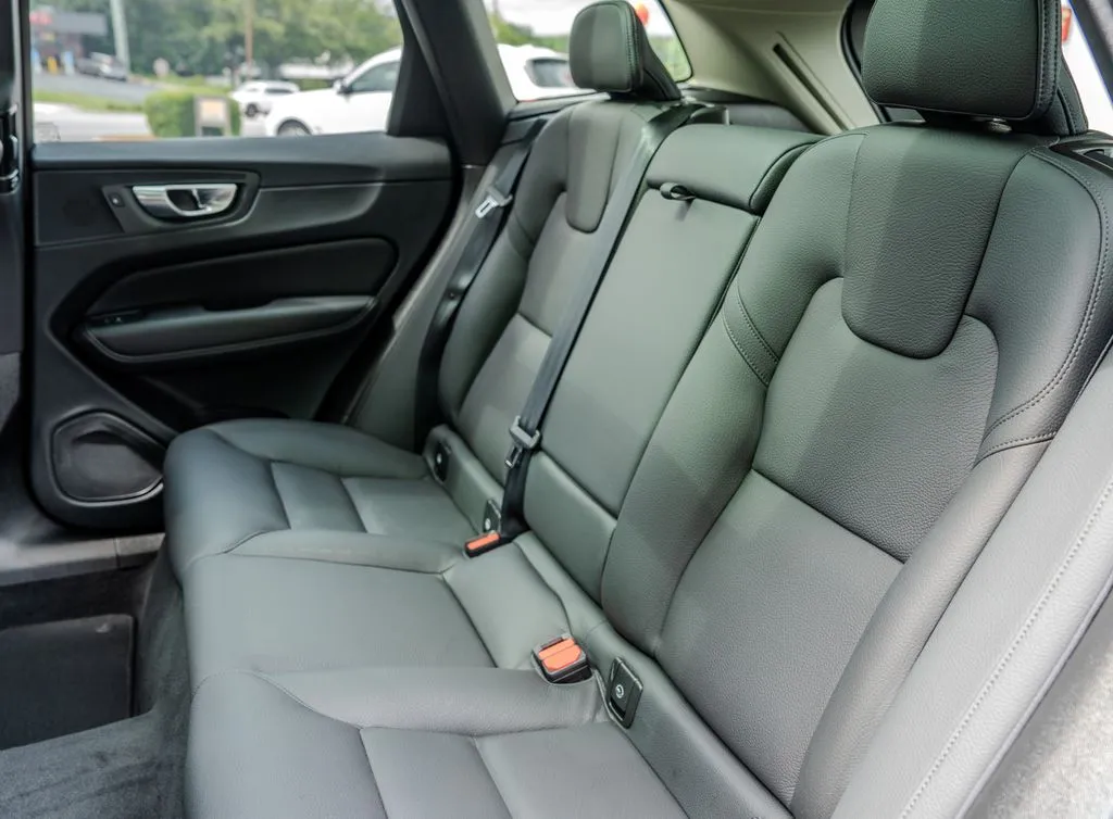 Volvo XC60 photo 19