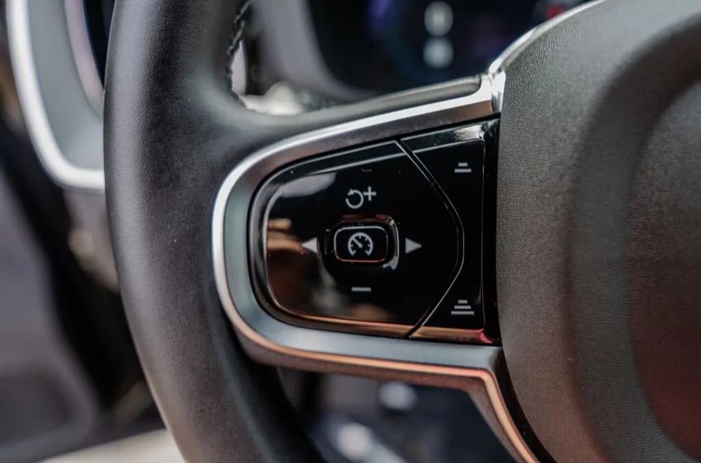 Volvo XC60 photo 6