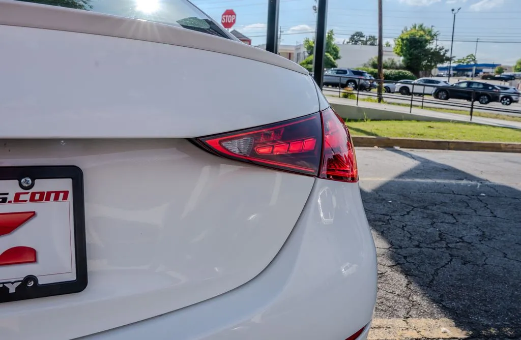 Mercedes-Benz C-Class photo 28