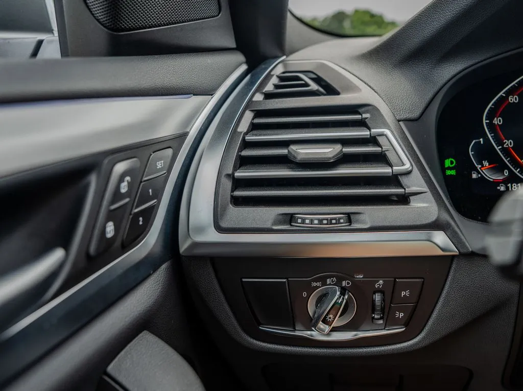 BMW X3 photo 8
