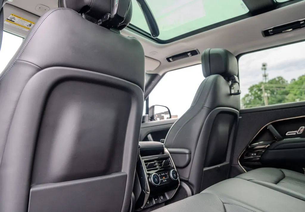 Land Rover Range Rover Sport photo 28