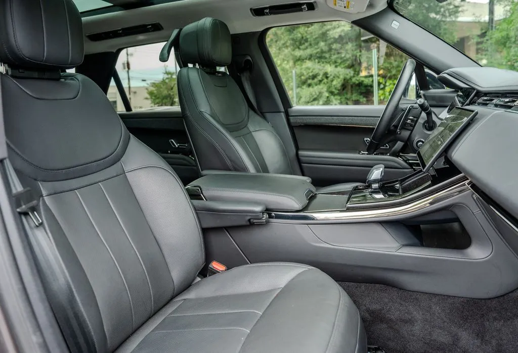 Land Rover Range Rover Sport photo 29