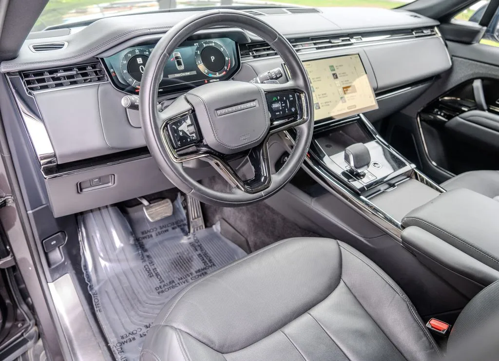 Land Rover Range Rover Sport photo 12