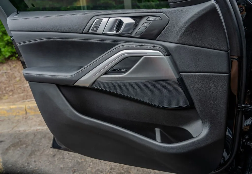 BMW X6 photo 16