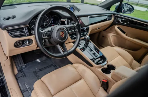 More photos of 2024 Porsche Macan at Gravity Autos Atlanta, GA