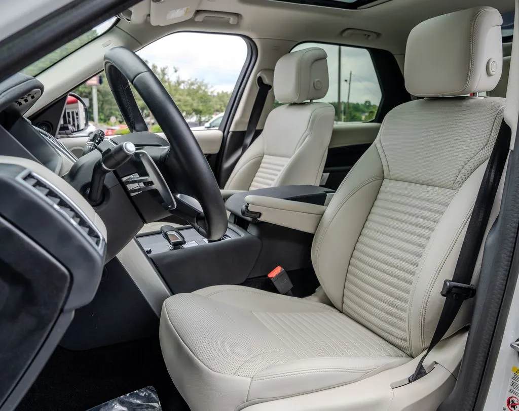 Land Rover Discovery photo 19