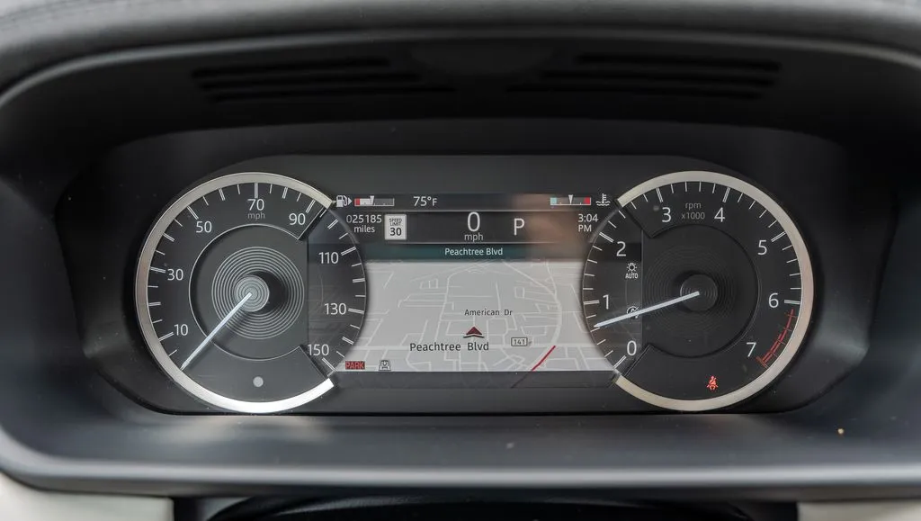 Land Rover Discovery photo 9