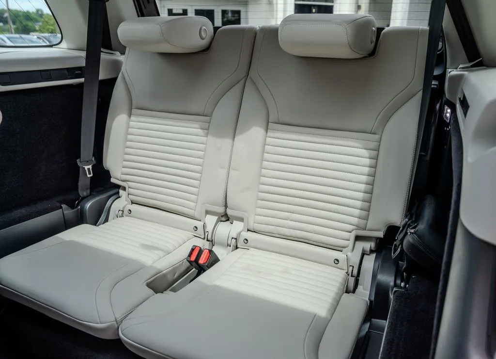Land Rover Discovery photo 22
