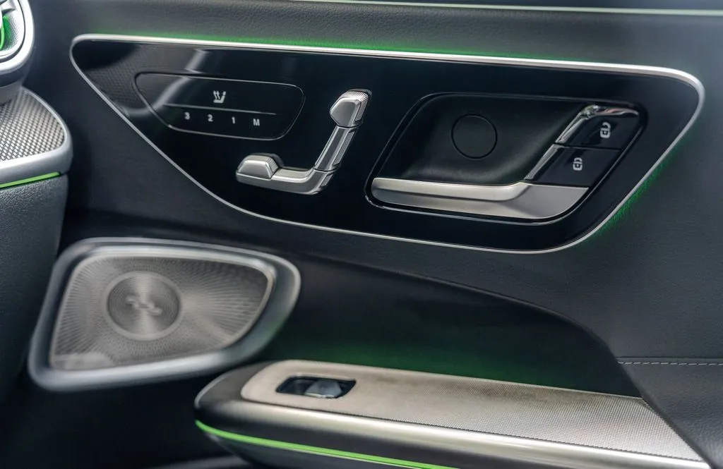 Mercedes-Benz CLE photo 14