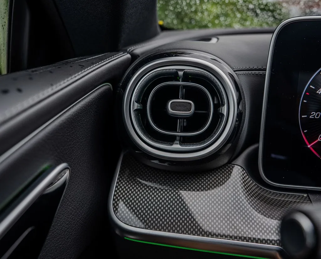 Mercedes-Benz CLE photo 8