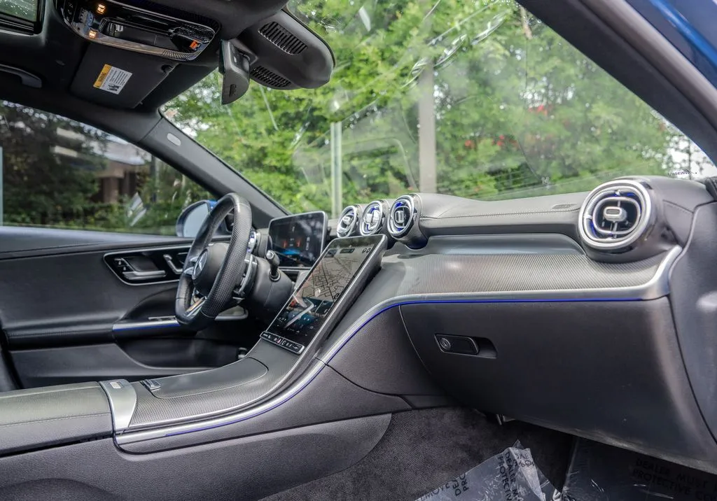 Mercedes-Benz C-Class photo 23