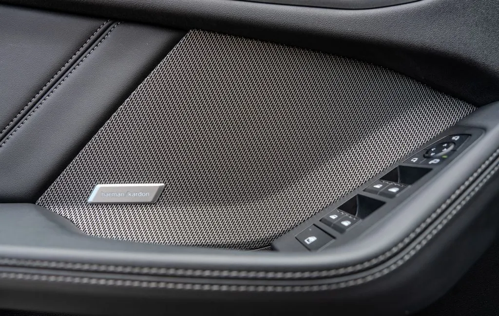 BMW 2 Series photo 16