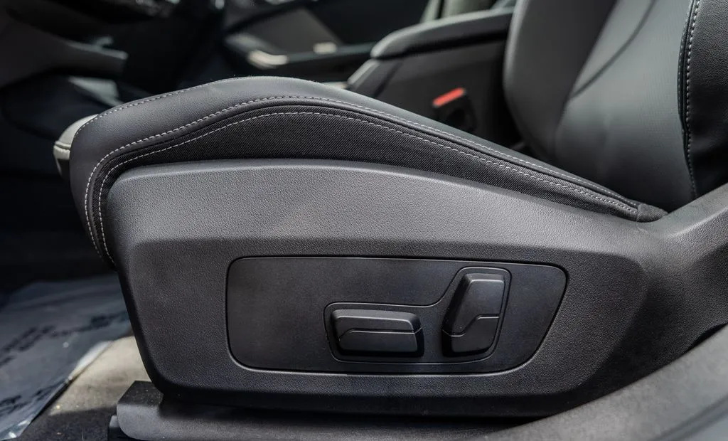BMW 2 Series photo 17