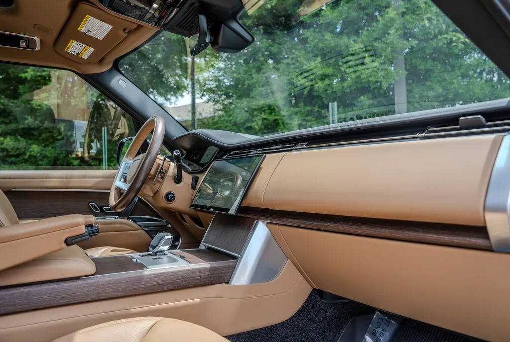 Land Rover Range Rover photo 23