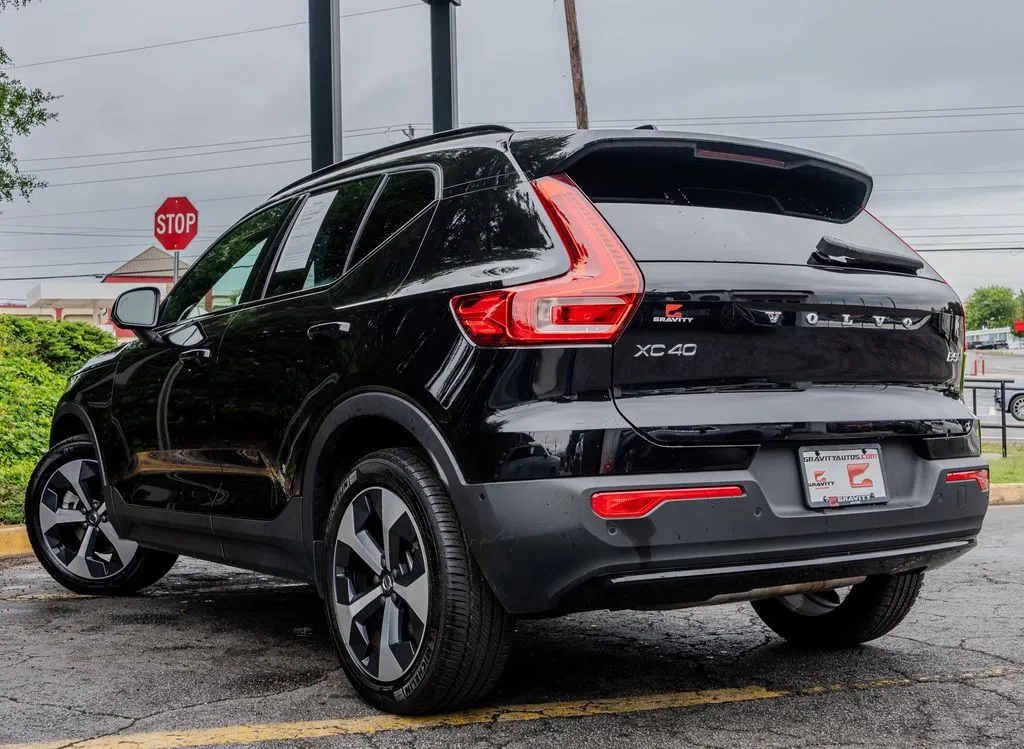 Volvo XC40 photo 24