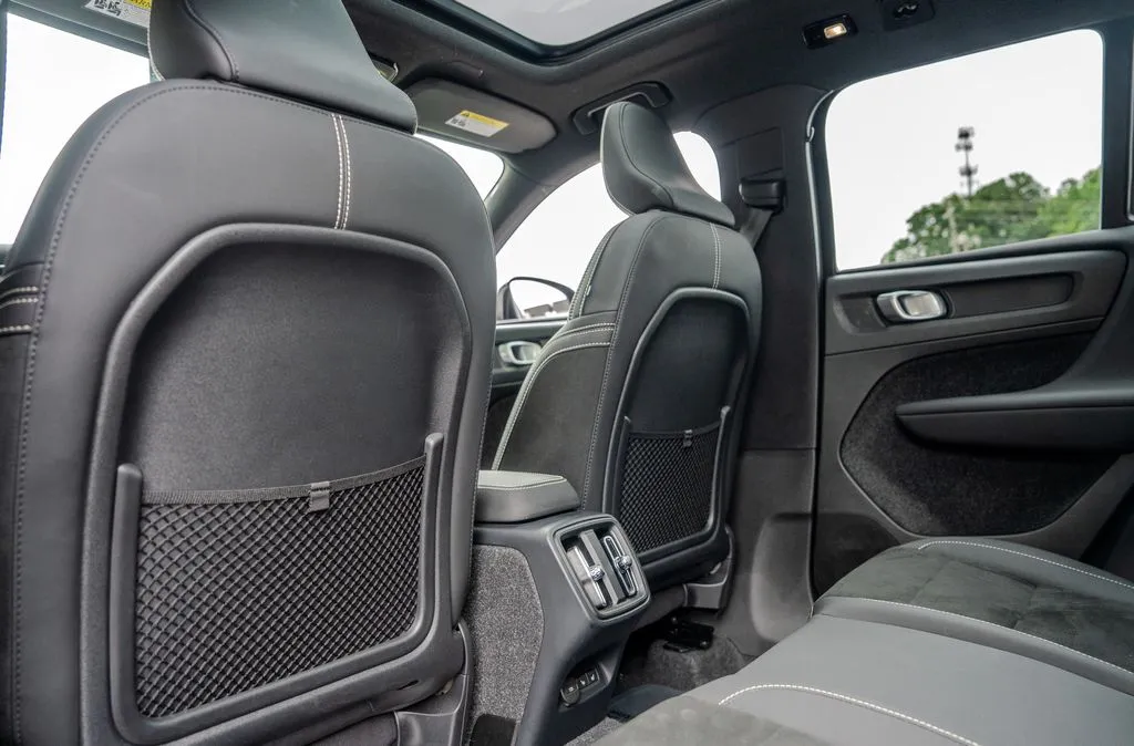 Volvo XC40 photo 21