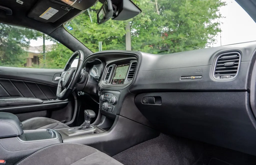 Dodge Charger photo 22