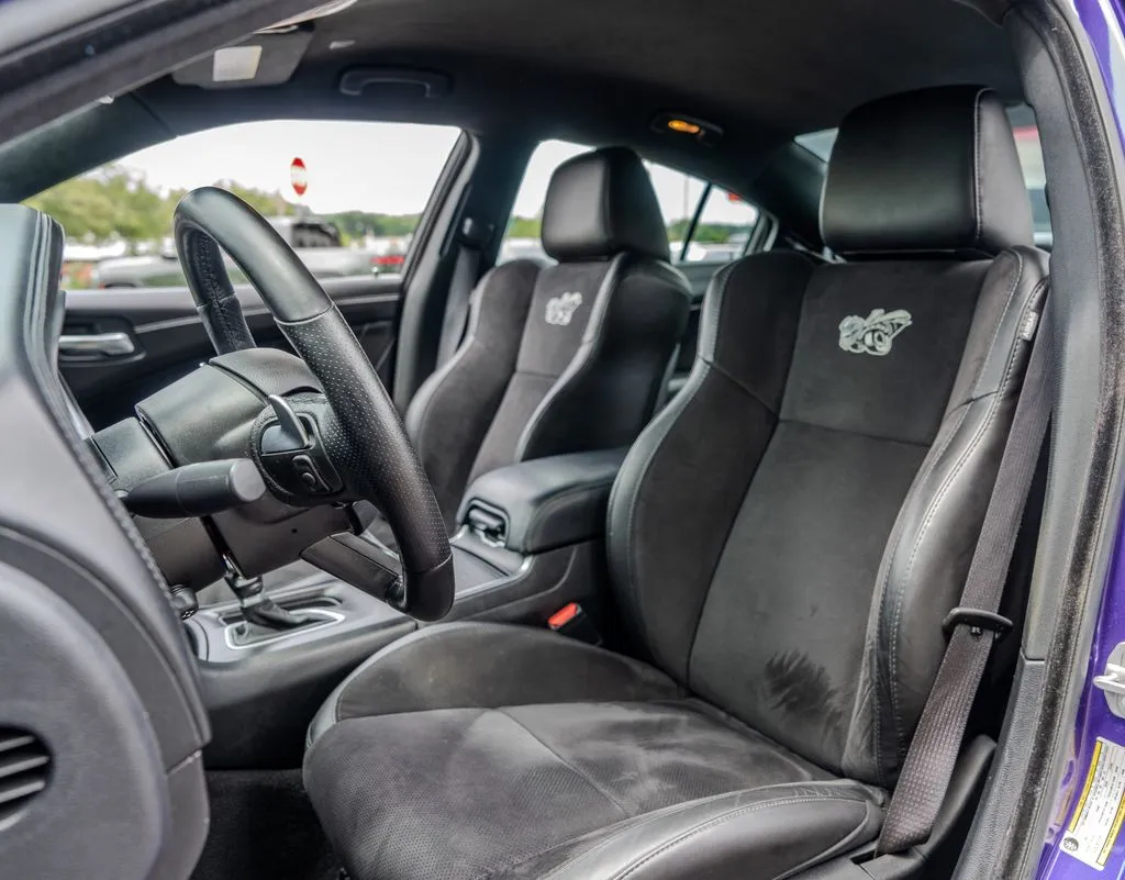 Dodge Charger photo 18