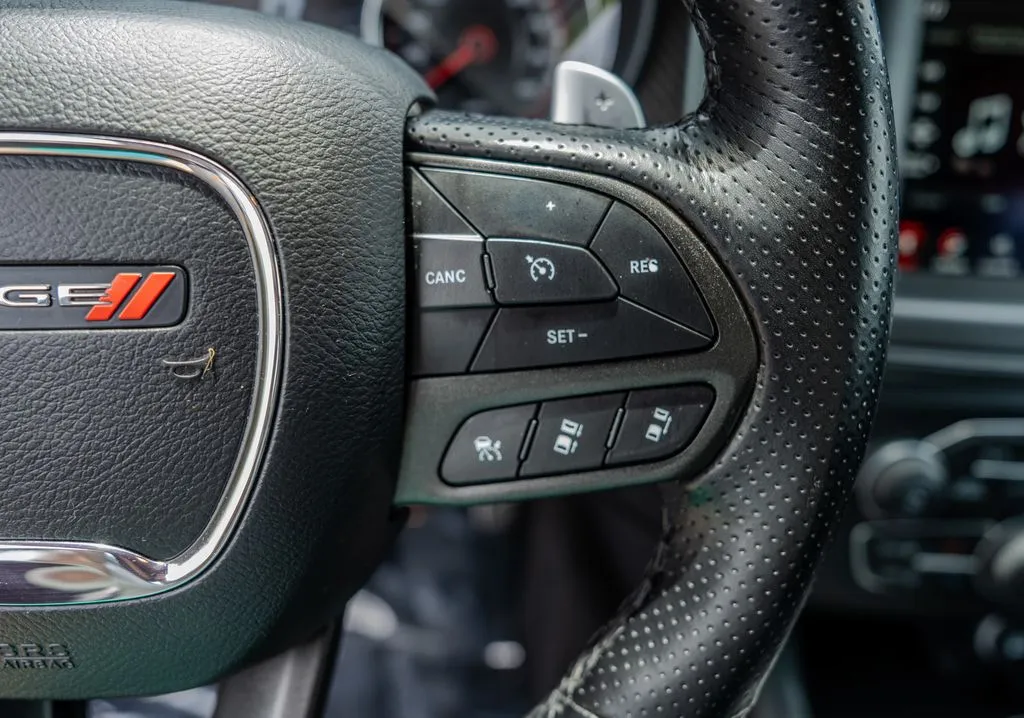 Dodge Charger photo 7