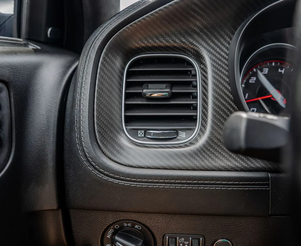 Dodge Charger photo 8