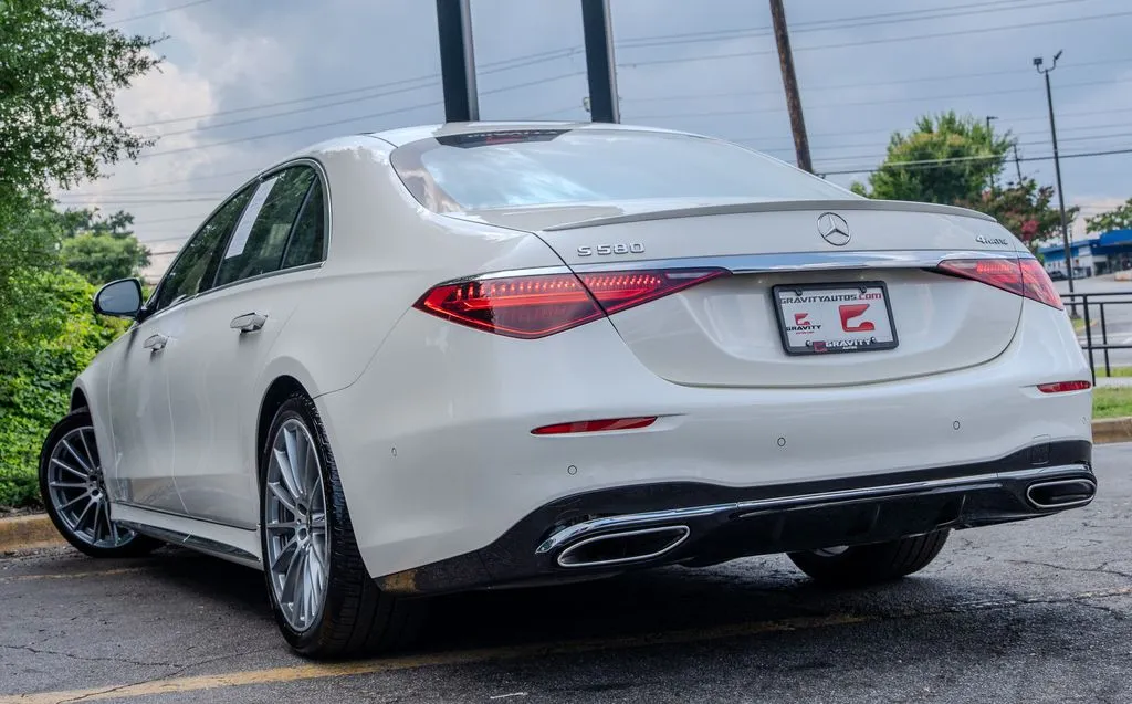 Mercedes-Benz S-Class photo 24