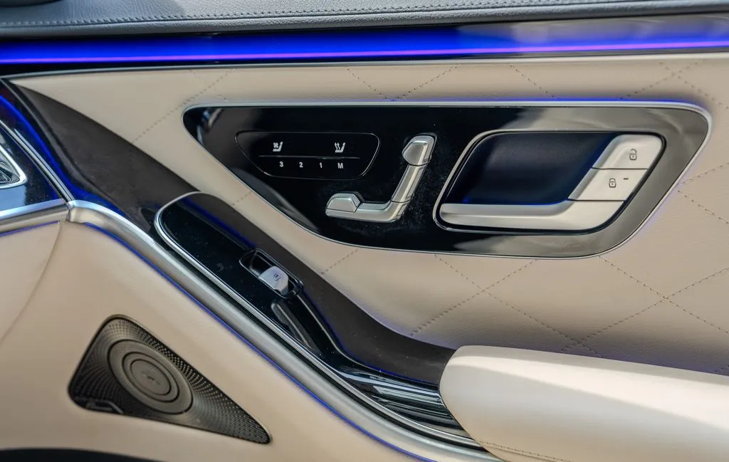 Mercedes-Benz S-Class photo 15