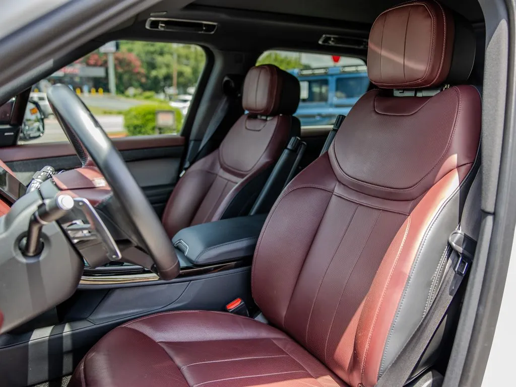 Land Rover Range Rover Sport photo 16