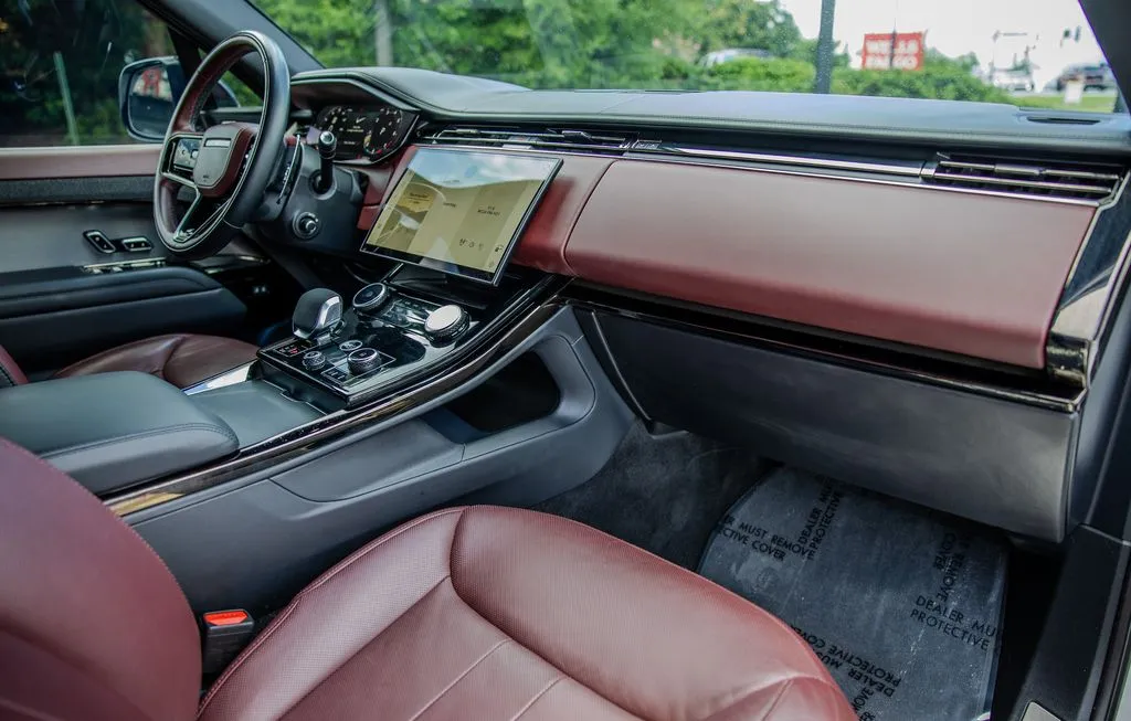 Land Rover Range Rover Sport photo 21