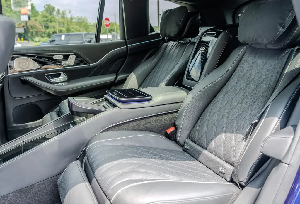 Mercedes-Benz GLS photo 20