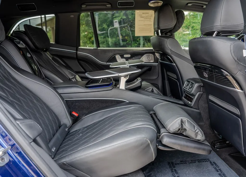 Mercedes-Benz GLS photo 28