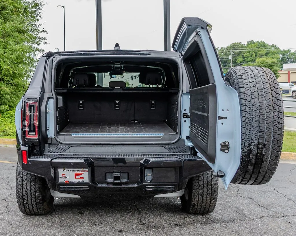 GMC Hummer EV SUV photo 23