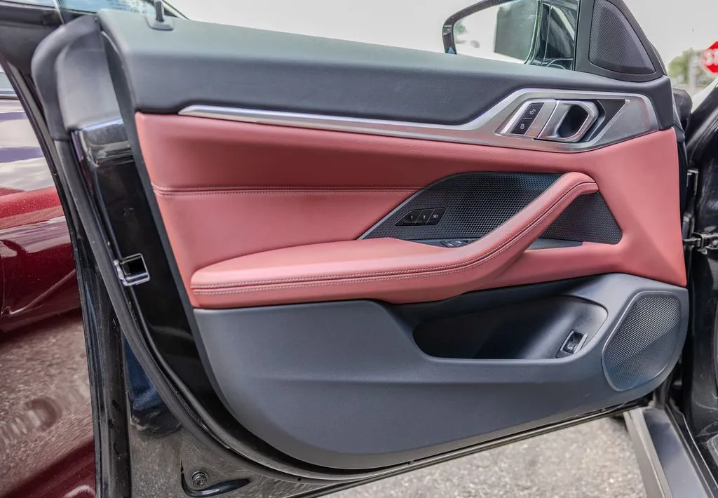 BMW i4 photo 22