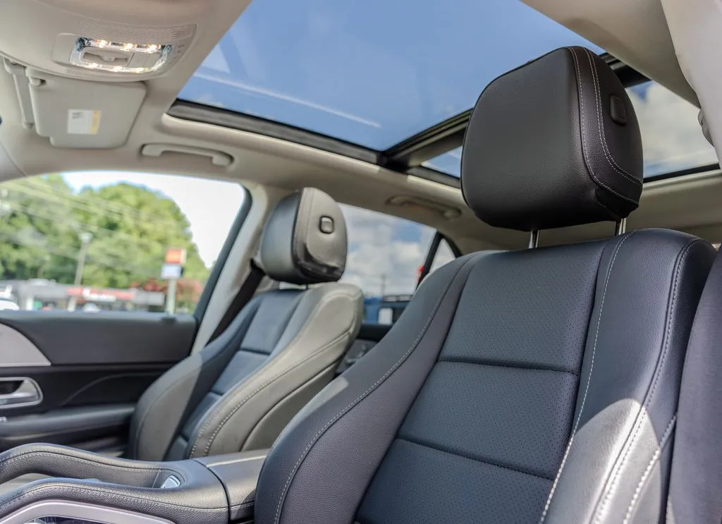 Mercedes-Benz GLE photo 26