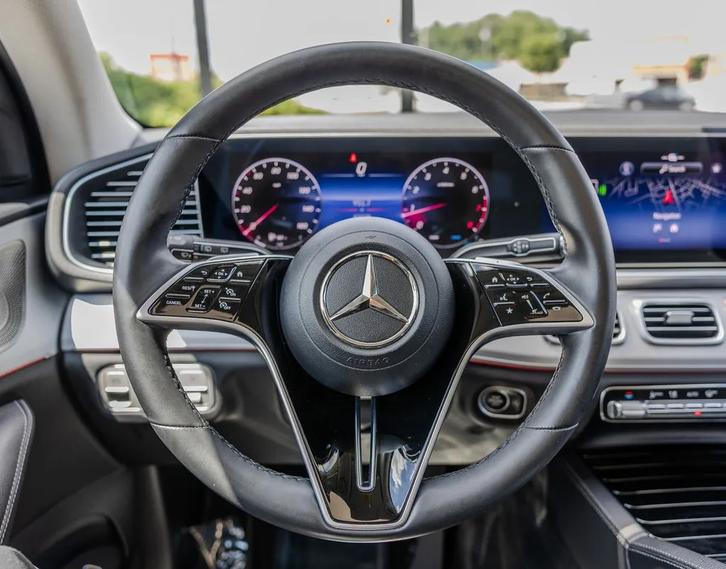 Mercedes-Benz GLE photo 13
