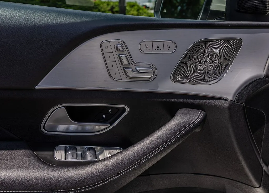 Mercedes-Benz GLE photo 24