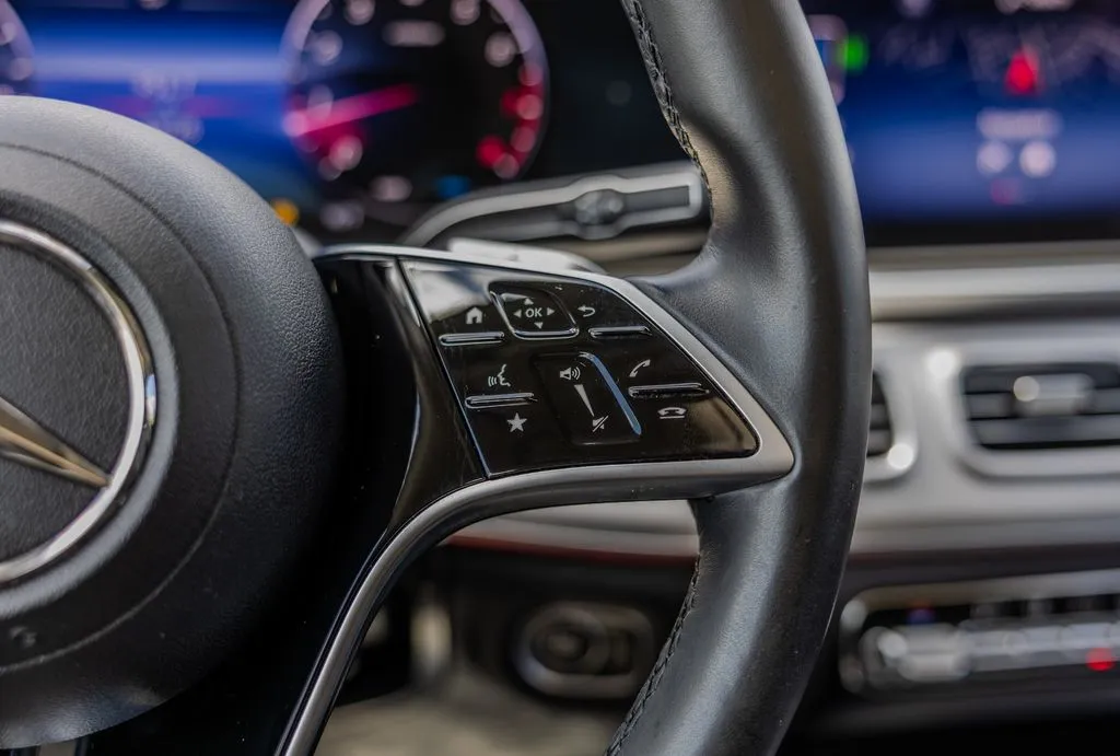 Mercedes-Benz GLE photo 16