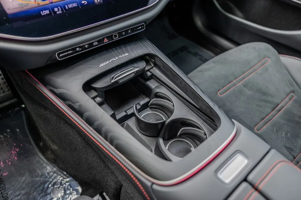Mercedes-Benz E-Class photo 10