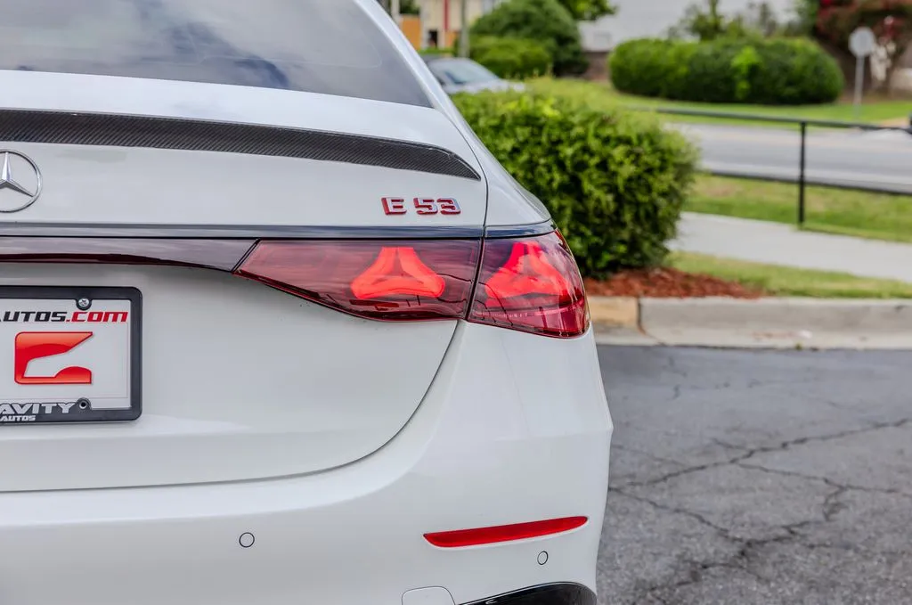 Mercedes-Benz E-Class photo 25