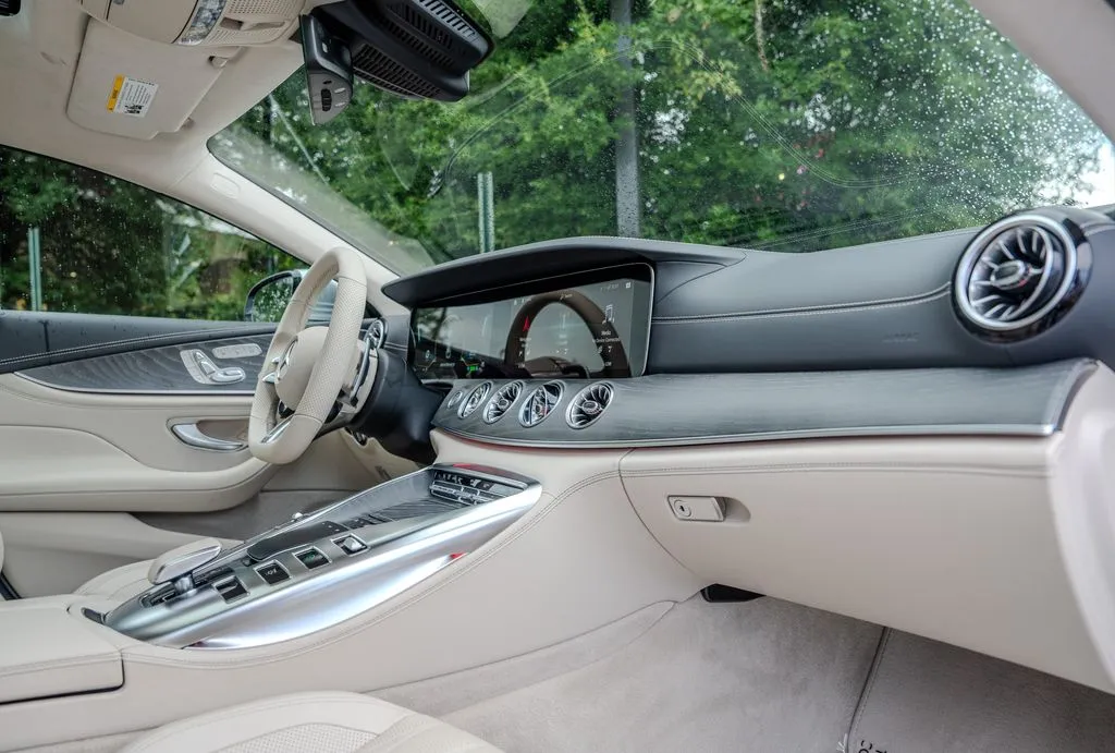 Mercedes-Benz AMG GT 53 photo 23